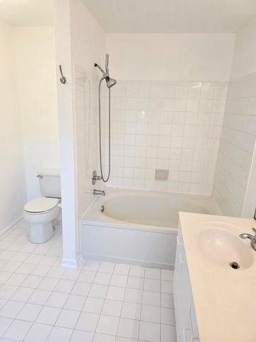 10851 Palm Ridge Lane, Tamarac, FL 33321