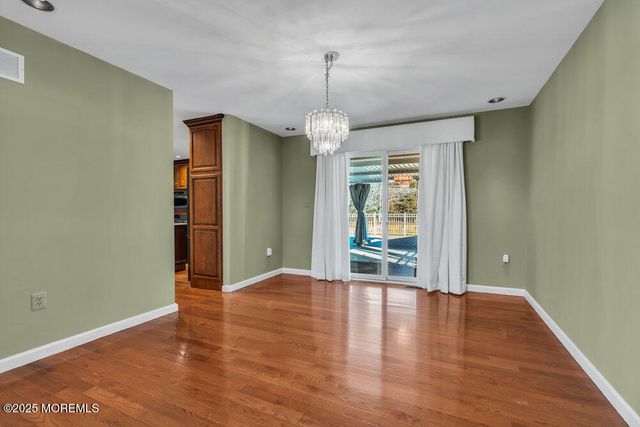 25 Iroquois Drive, Freehold, NJ 07728