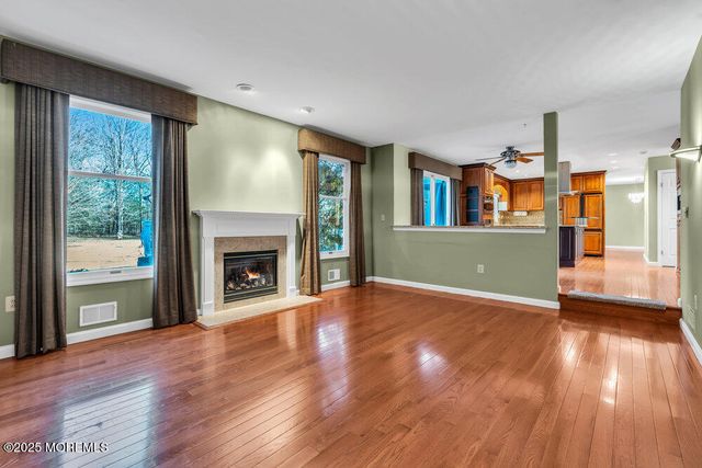 25 Iroquois Drive, Freehold, NJ 07728