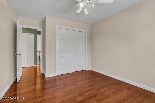 25 Iroquois Drive, Freehold, NJ 07728