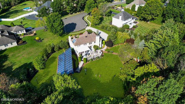 25 Iroquois Drive, Freehold, NJ 07728