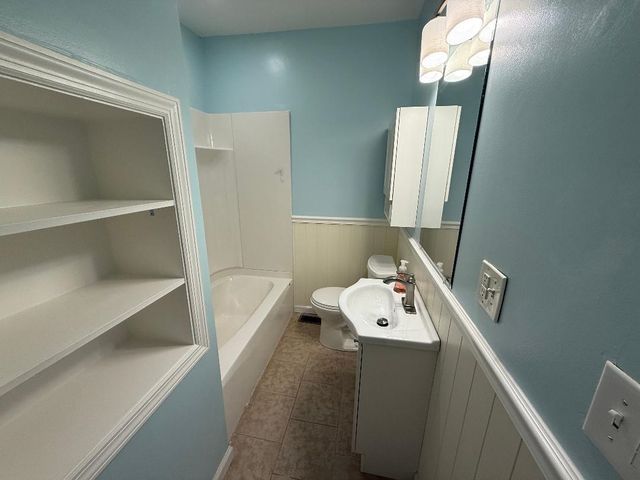 1502 Washington Blvd., Huntington, WV 25701