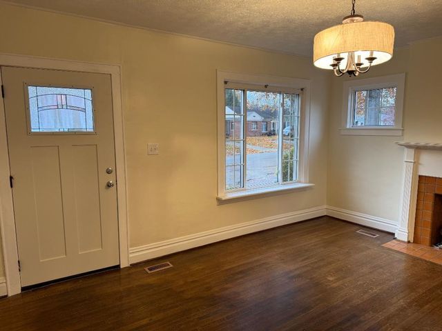 1502 Washington Blvd., Huntington, WV 25701