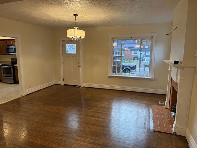 1502 Washington Blvd., Huntington, WV 25701