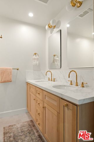 18829 Sylvan Street, Tarzana, CA 91335