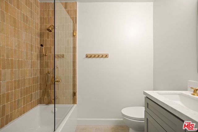 18829 Sylvan Street, Tarzana, CA 91335