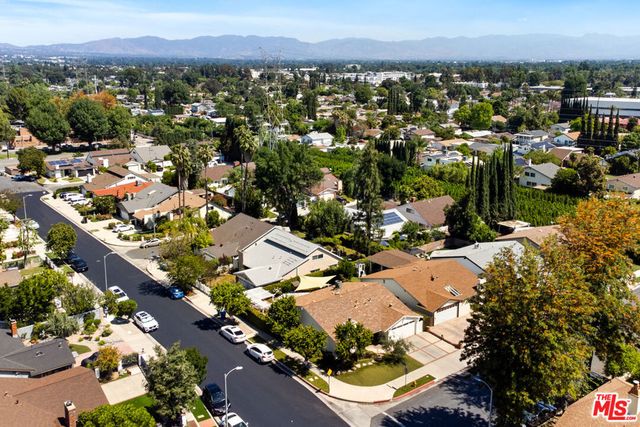 18829 Sylvan Street, Tarzana, CA 91335