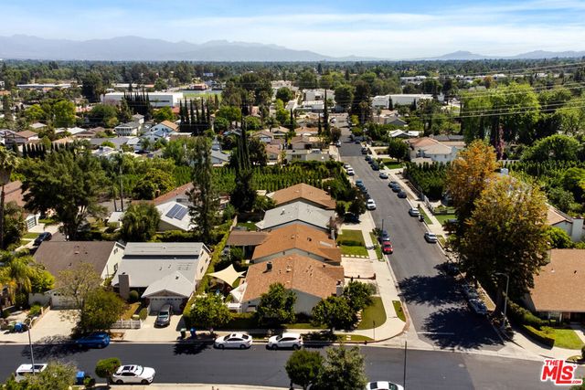 18829 Sylvan Street, Tarzana, CA 91335