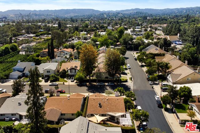 18829 Sylvan Street, Tarzana, CA 91335