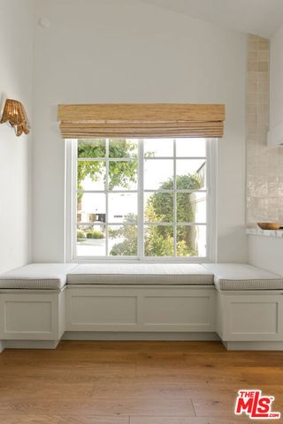 18829 Sylvan Street, Tarzana, CA 91335