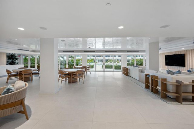 2784 S Ocean Boulevard 405n, Palm Beach, FL 33480