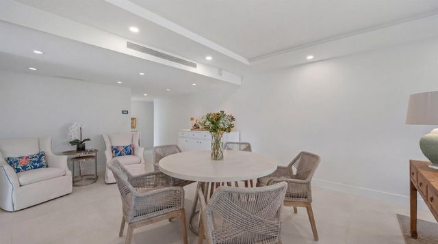 2784 S Ocean Boulevard 405n, Palm Beach, FL 33480