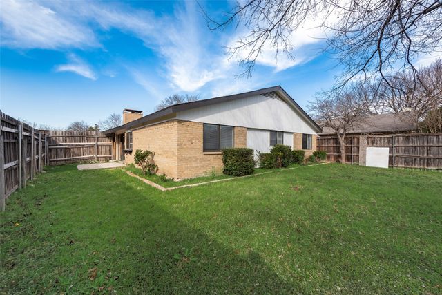 10906 Listi Drive, Dallas, TX 75238