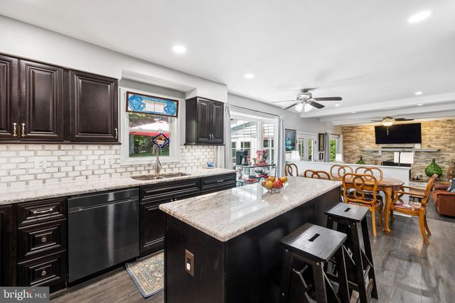 7702 HILLTOPPER CT, Springfield, VA 22153