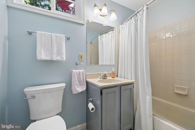 7702 HILLTOPPER CT, Springfield, VA 22153