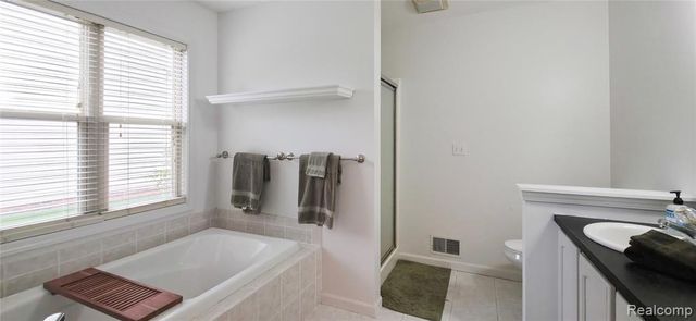 766 Pembroke Drive, Saline, MI 48176