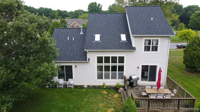 766 Pembroke Drive, Saline, MI 48176