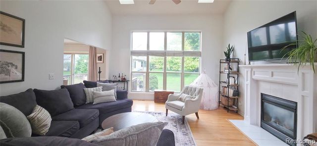 766 Pembroke Drive, Saline, MI 48176