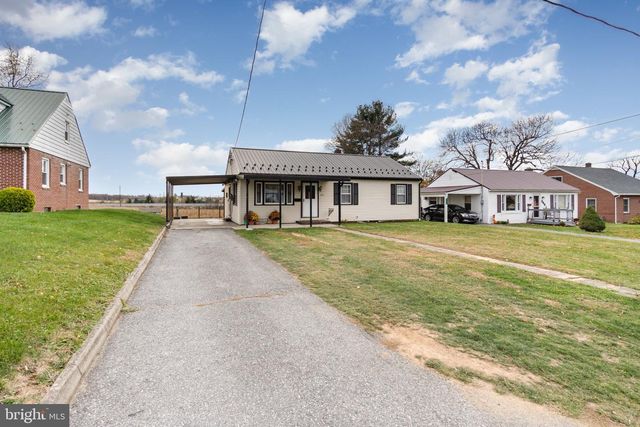 384 W MAIN STREET, Fayetteville, PA 17222