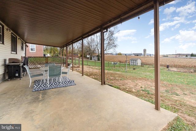 384 W MAIN STREET, Fayetteville, PA 17222