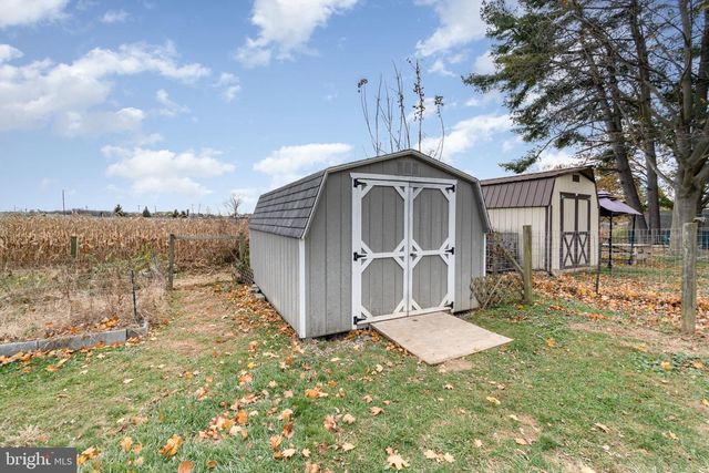 384 W MAIN STREET, Fayetteville, PA 17222