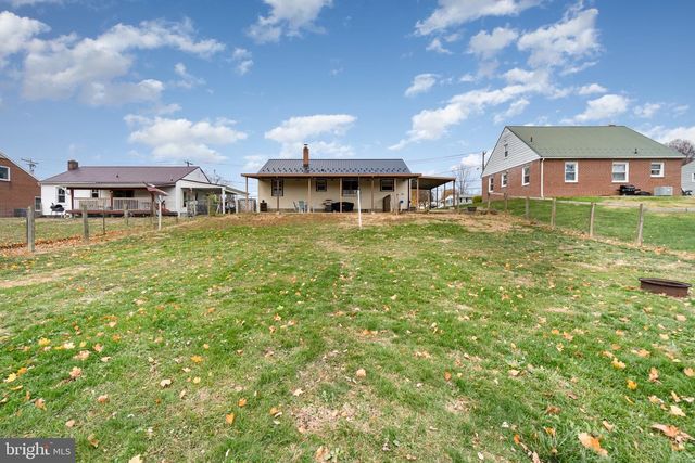 384 W MAIN STREET, Fayetteville, PA 17222