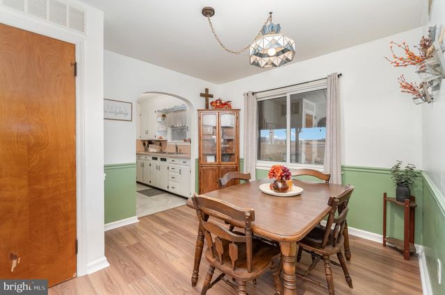 384 W MAIN STREET, Fayetteville, PA 17222