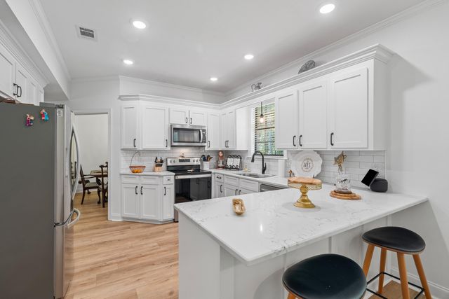 154 Dogwood Ln., Hattiesburg, MS 39402