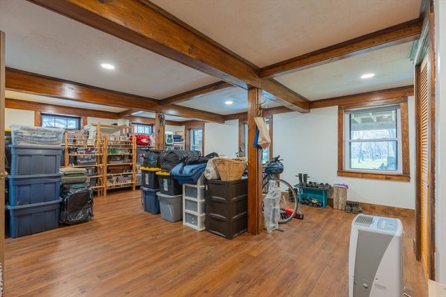 49 Ossamequin Rd, Billerica, MA 01821