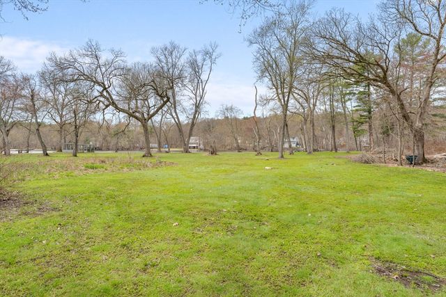 49 Ossamequin Rd, Billerica, MA 01821