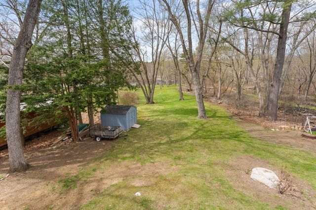 49 Ossamequin Rd, Billerica, MA 01821