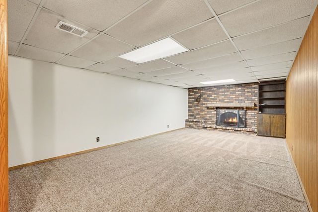 2120 Leffingwell Avenue NE, Grand Rapids, MI 49525