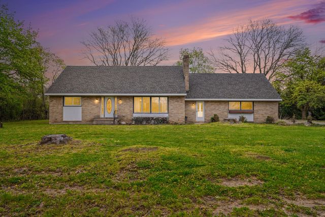 2120 Leffingwell Avenue NE, Grand Rapids, MI 49525