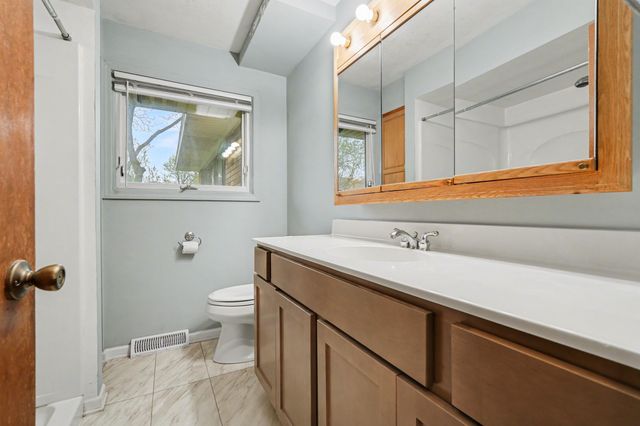 2120 Leffingwell Avenue NE, Grand Rapids, MI 49525