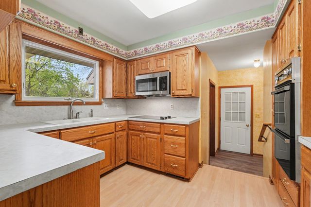 2120 Leffingwell Avenue NE, Grand Rapids, MI 49525