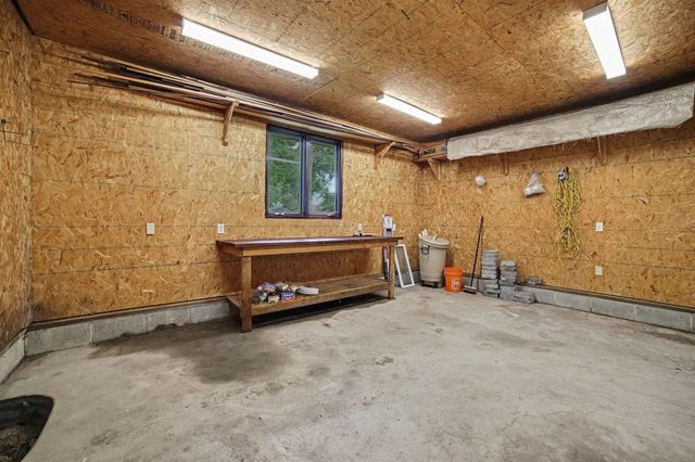1586 St. Marys Court, Essexville, MI 48732
