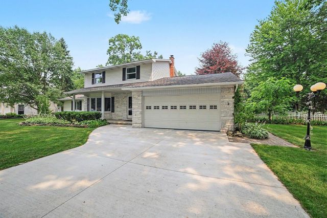 1586 St. Marys Court, Essexville, MI 48732
