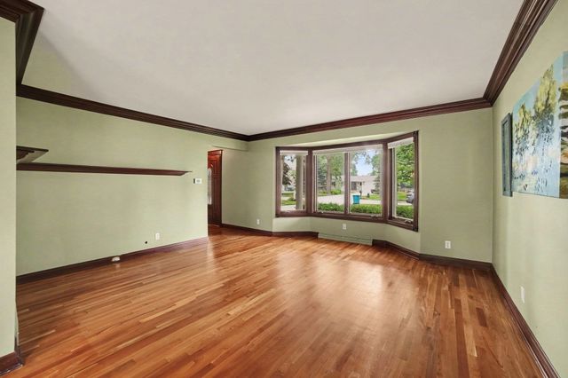 1586 St. Marys Court, Essexville, MI 48732