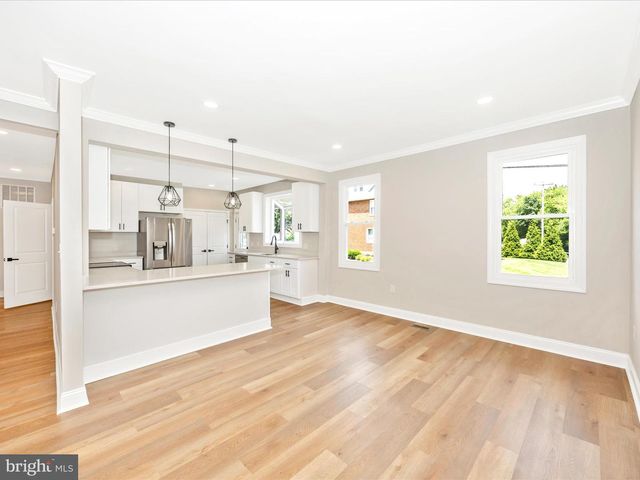 692 RIDGE RD, Mount Airy, MD 21771