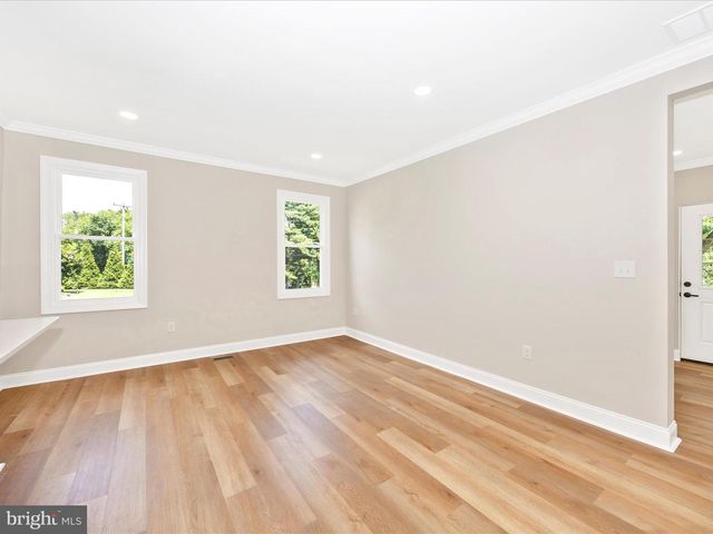 692 RIDGE RD, Mount Airy, MD 21771