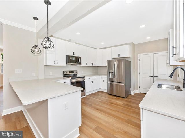 692 RIDGE RD, Mount Airy, MD 21771