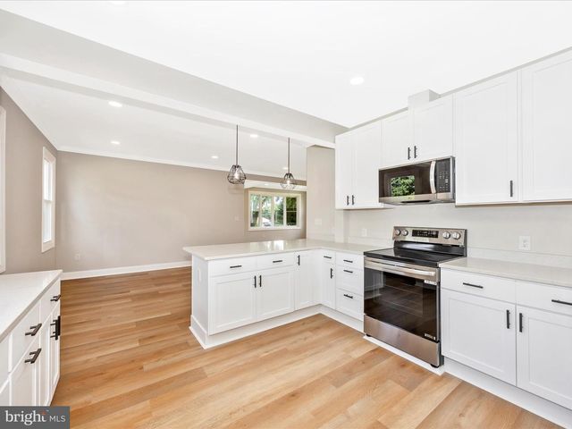 692 RIDGE RD, Mount Airy, MD 21771