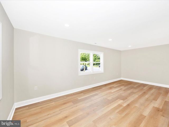 692 RIDGE RD, Mount Airy, MD 21771