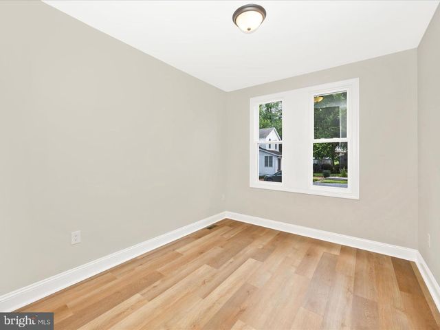 692 RIDGE RD, Mount Airy, MD 21771