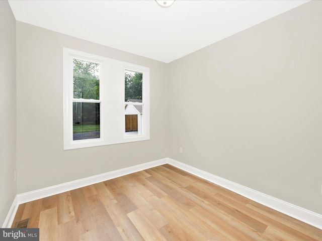 692 RIDGE RD, Mount Airy, MD 21771