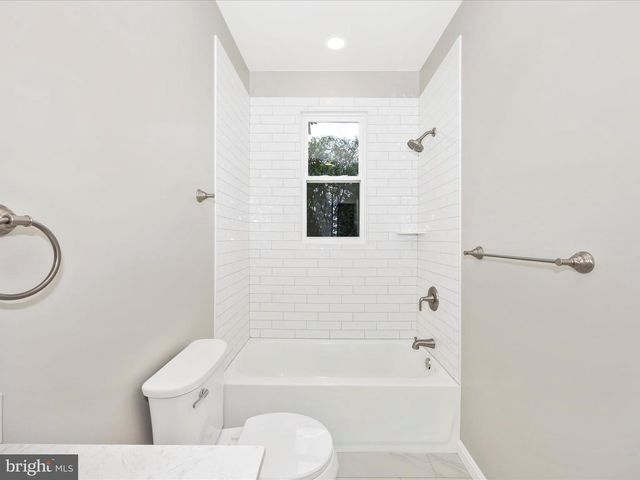 692 RIDGE RD, Mount Airy, MD 21771