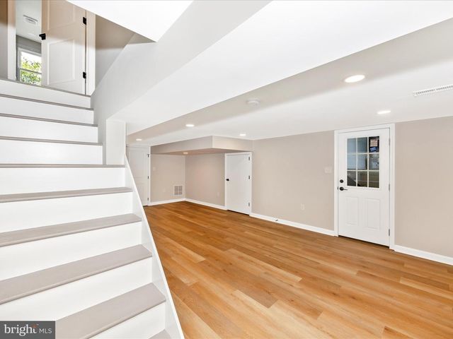 692 RIDGE RD, Mount Airy, MD 21771