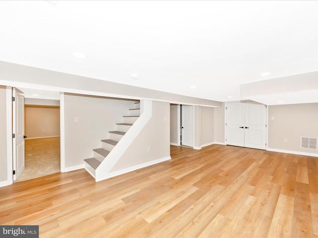 692 RIDGE RD, Mount Airy, MD 21771