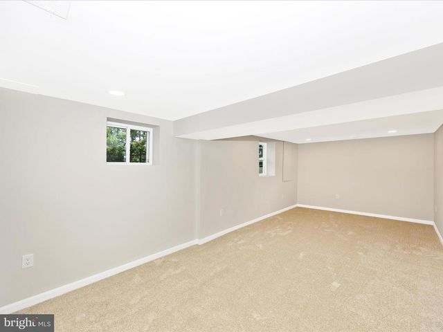 692 RIDGE RD, Mount Airy, MD 21771