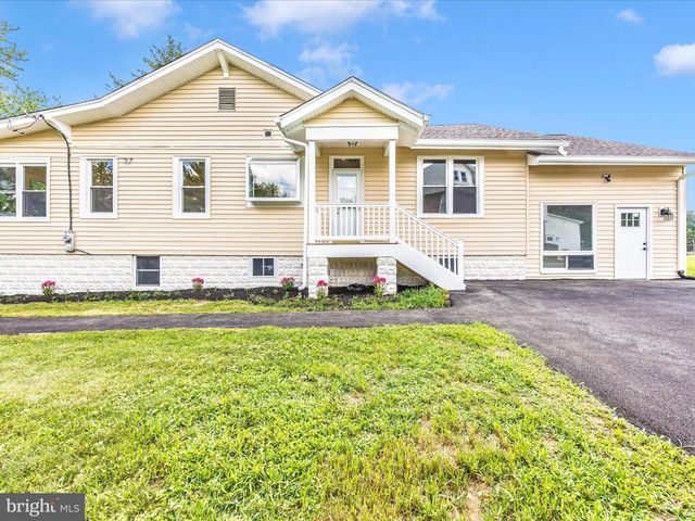 692 RIDGE RD, Mount Airy, MD 21771